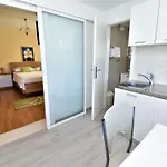 Kanjuo - With Terrace And Garden View شقة