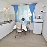 Kanjuo - With Terrace And Garden View مْليني