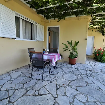 Kanjuo - With Terrace And Garden View مْليني