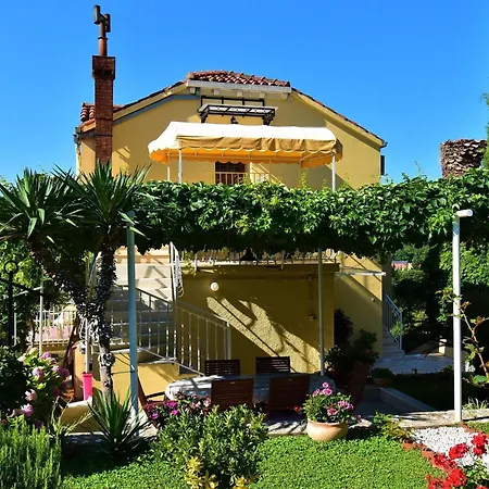 شقة Kanjuo - With Terrace And Garden View