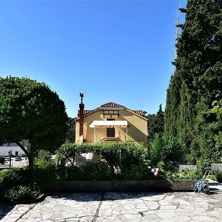 شقة Kanjuo - With Terrace And Garden View *
