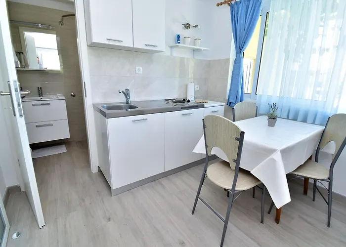 Kanjuo - With Terrace And Garden View * 米利尼